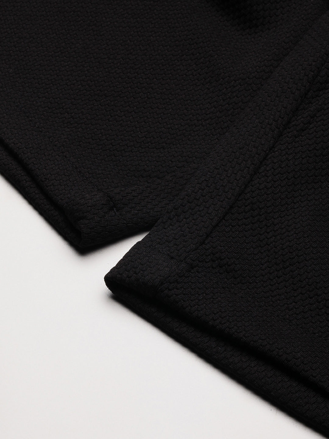 Men's Black Solid Mid-Rise Cotton Shorts