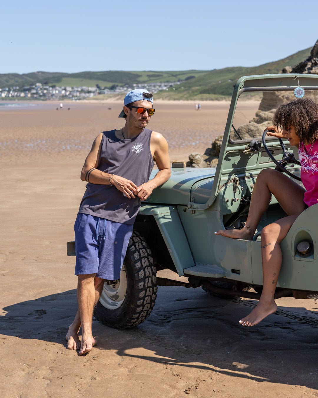 Fire Water Colour - Mens Vest - Grey