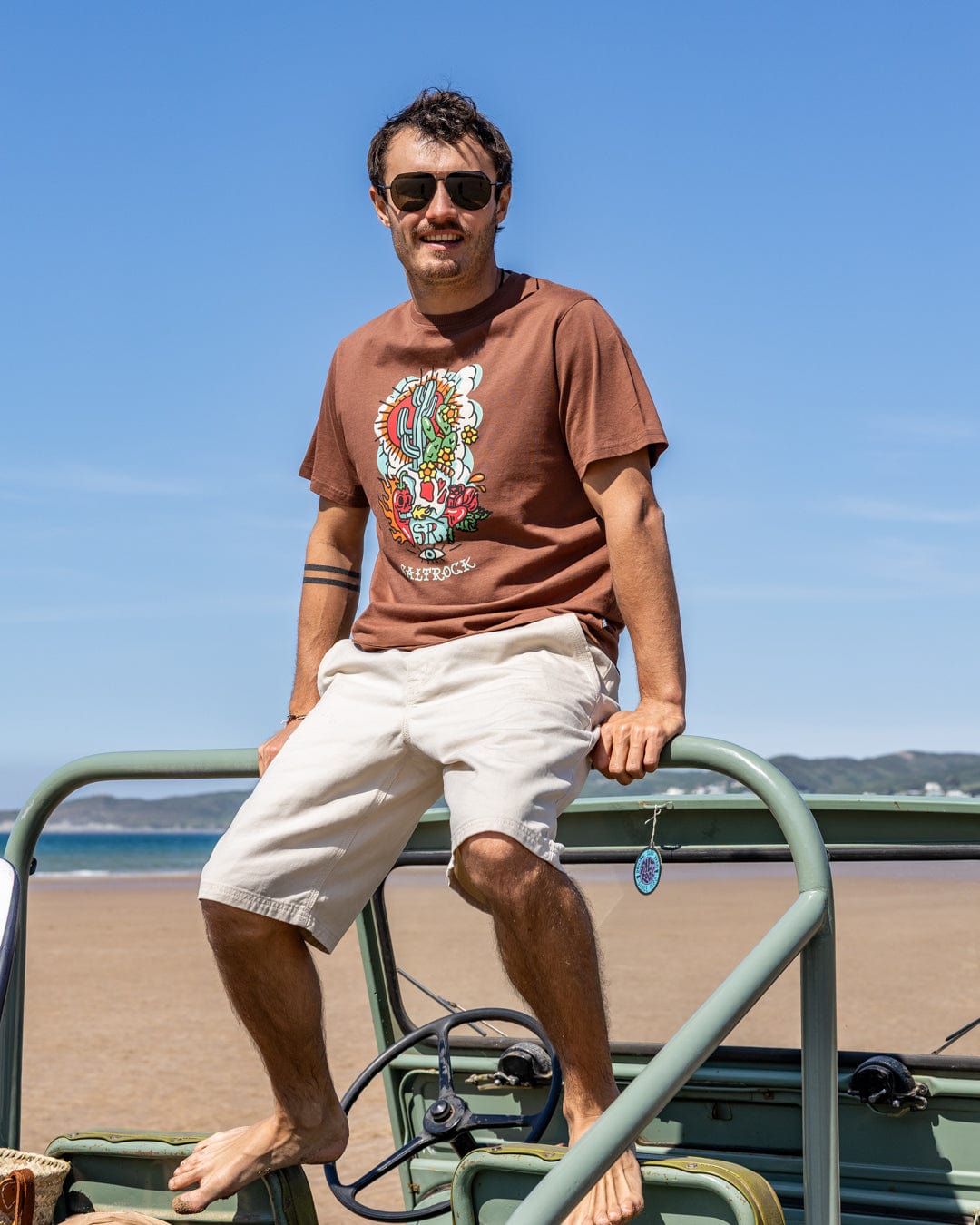 Cactus Flame - Mens T-Shirt - Brown