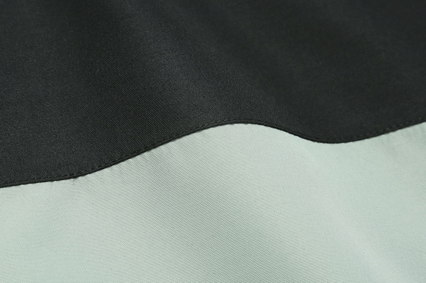 New outdoor autumn and winter men's and women's waterproof and windproof jacket