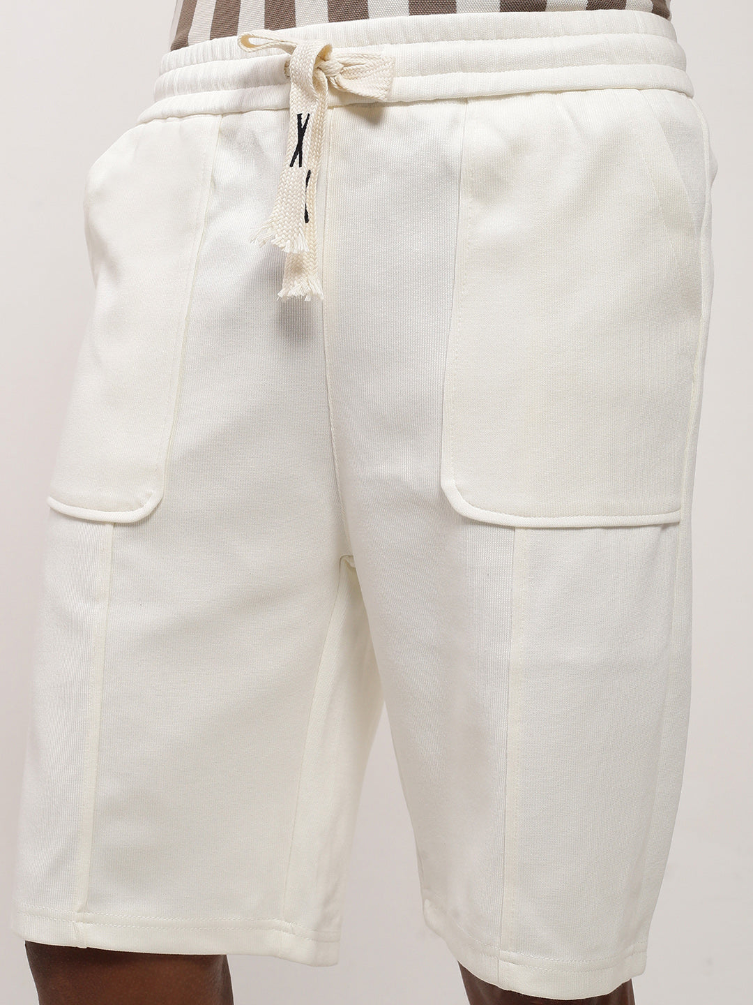 Men's Cream Solid Regular Fit  Shorts