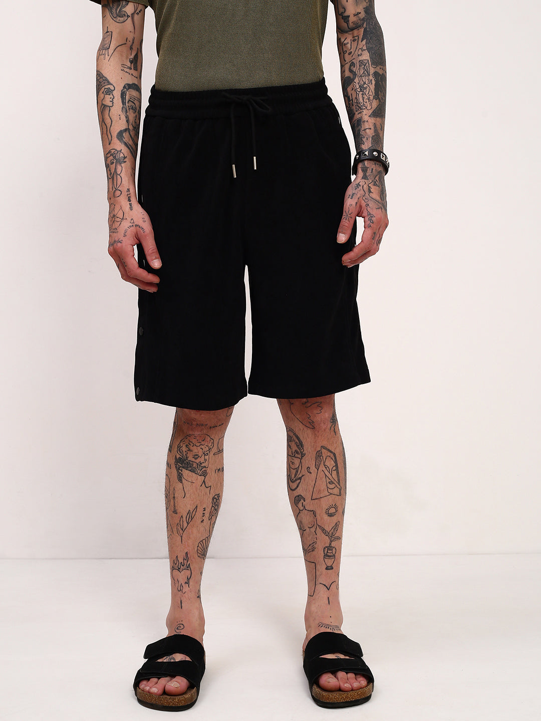 Men's Black Solid Regular Fit Shorts