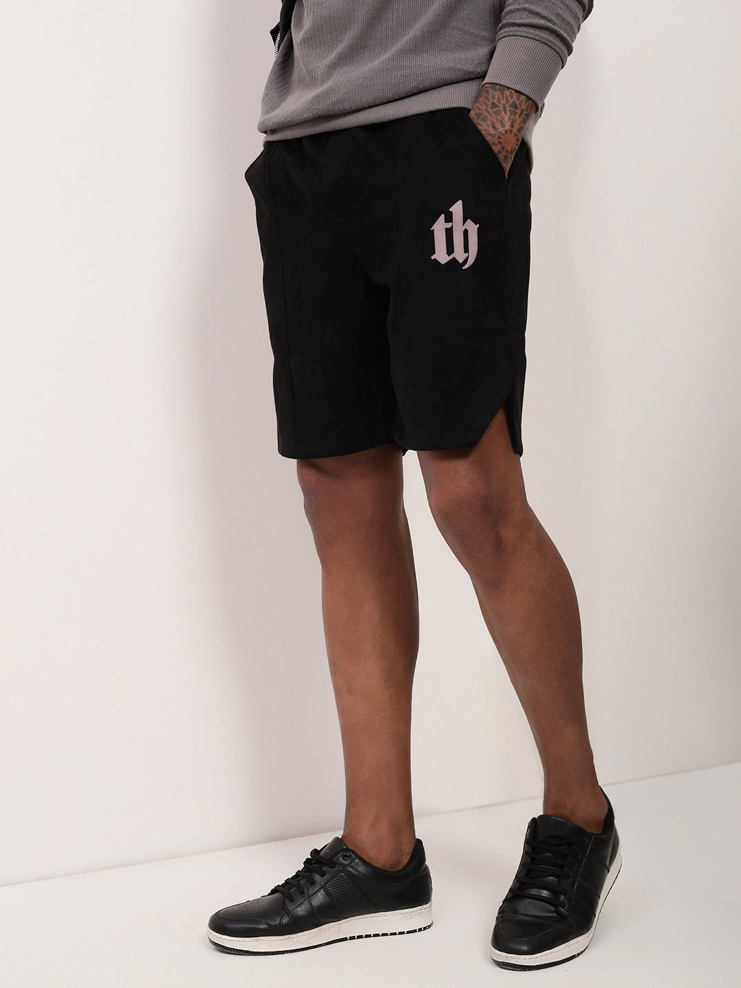 Men's Black Regular Fit Solid Shorts