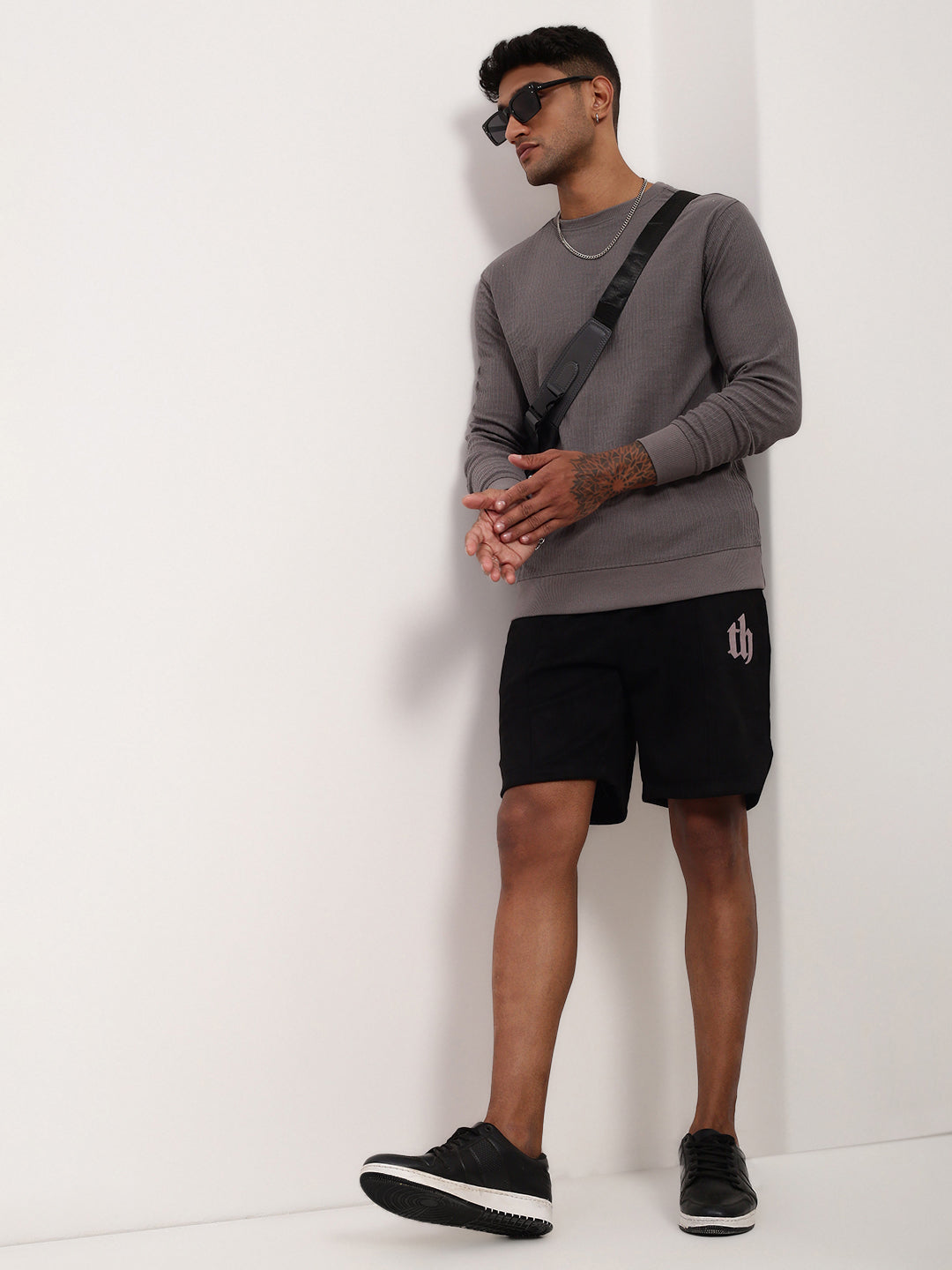 Men's Black Regular Fit Solid Shorts