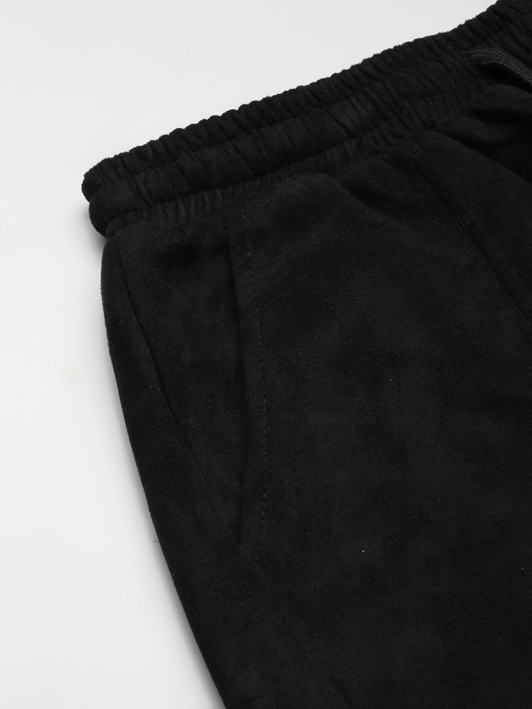 Men's Black Regular Fit Solid Shorts