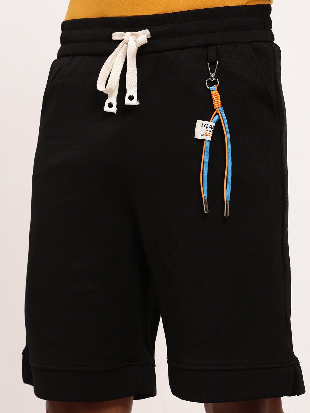 Men's Black Solid Mid-Rise Shorts