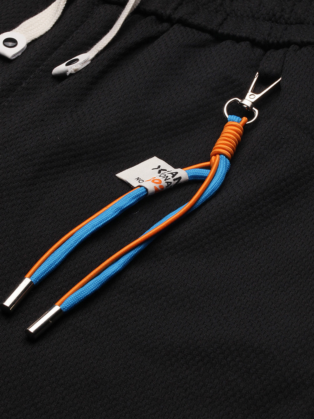 Men's Black Solid Mid-Rise Shorts