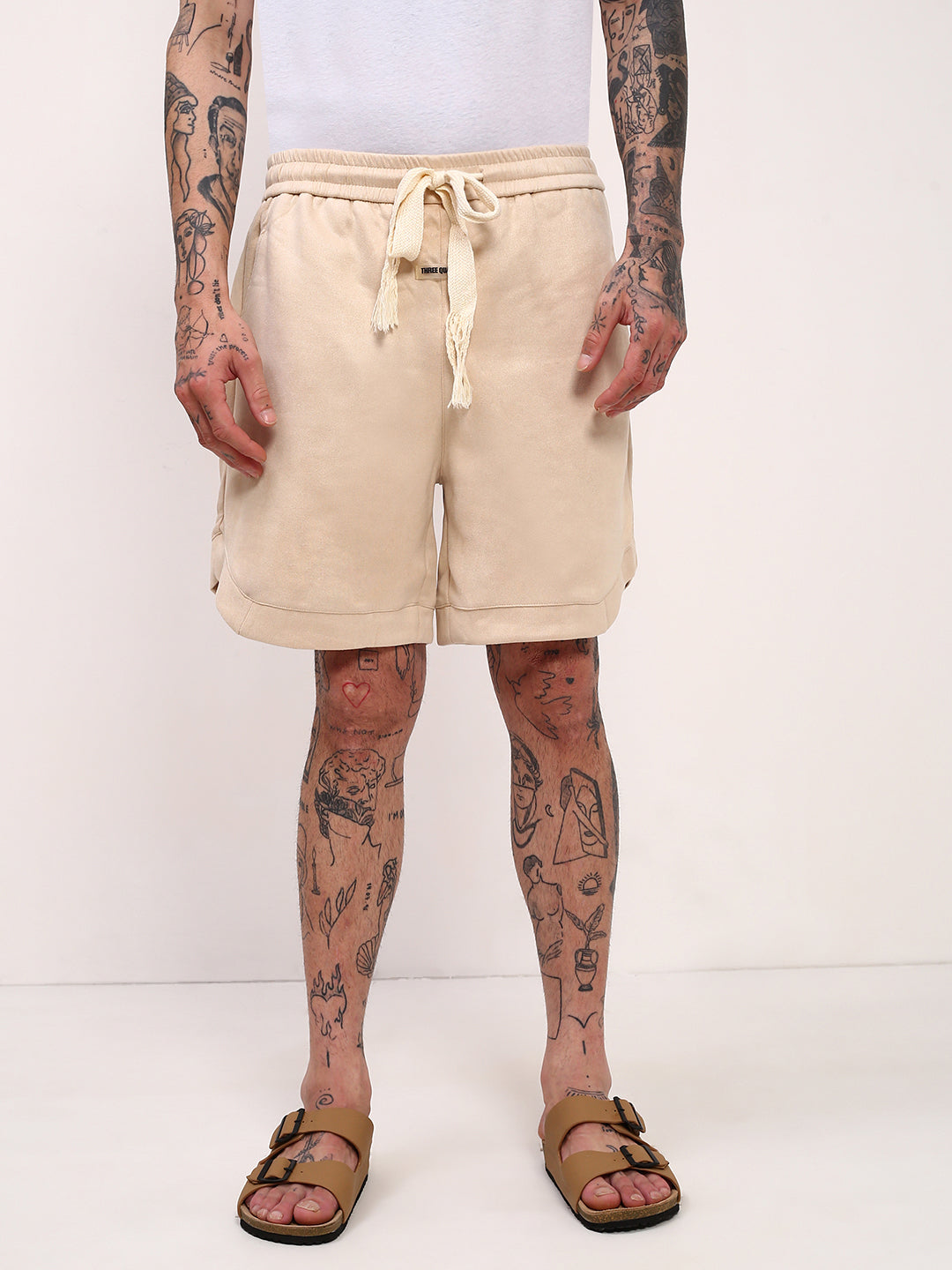 Men's Cream Solid Regular Fit Shorts