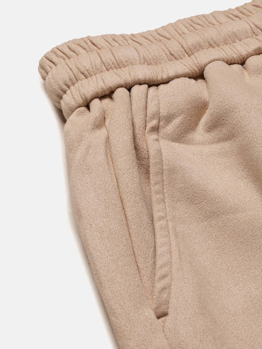 Men's Cream Solid Regular Fit Shorts